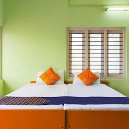Zaina Tourist Home Kollam Exterior foto